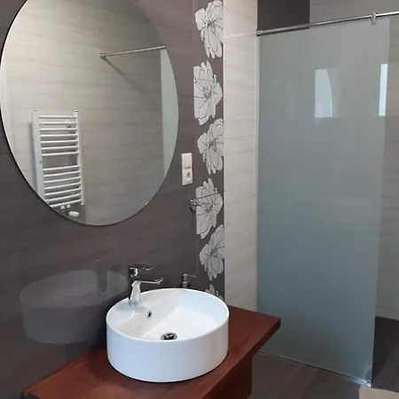 Dom Na Wzgorzu Goluchow